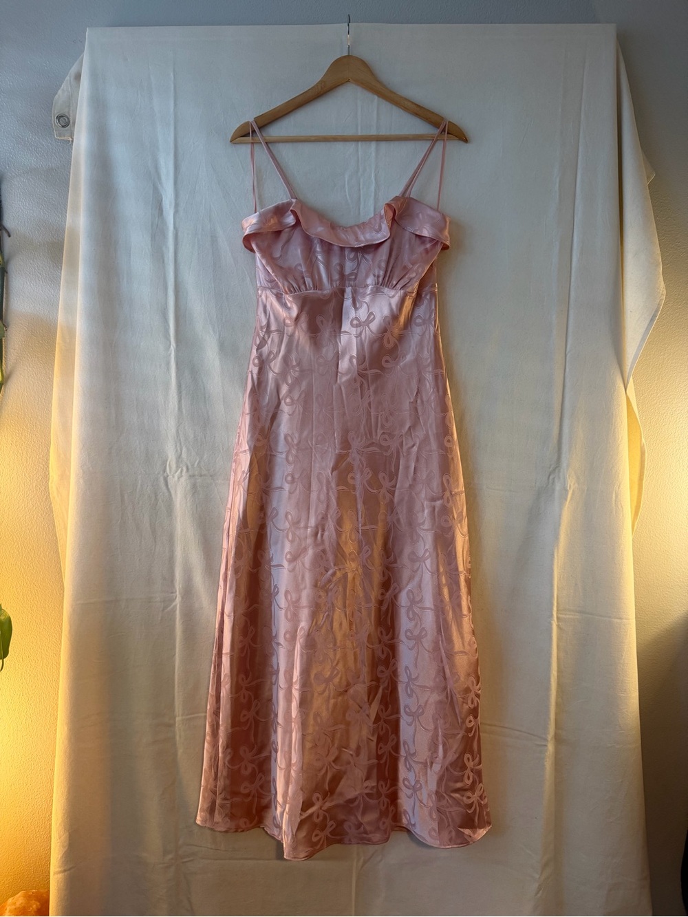 Elegant Pink Satin Slip Dress with Ruffle Neckline Bow Pattern